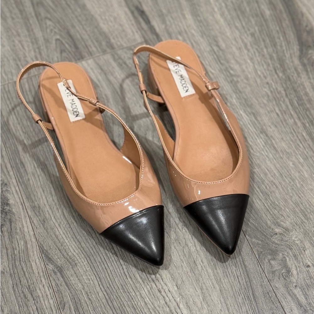 Steve Madden Black and Tan Slingback Flats